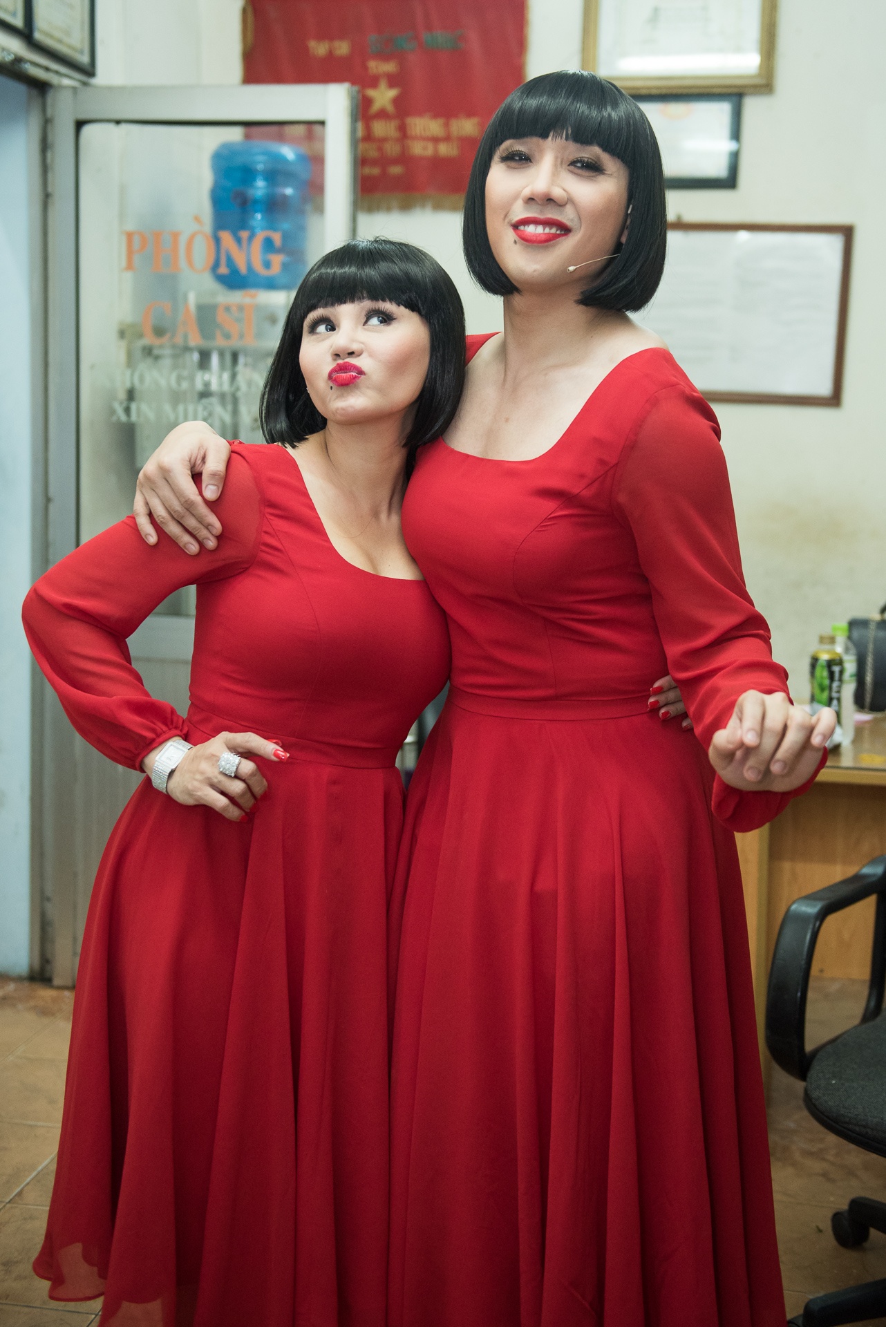 Tran Thanh duoc fan to chuc sinh nhat anh 4