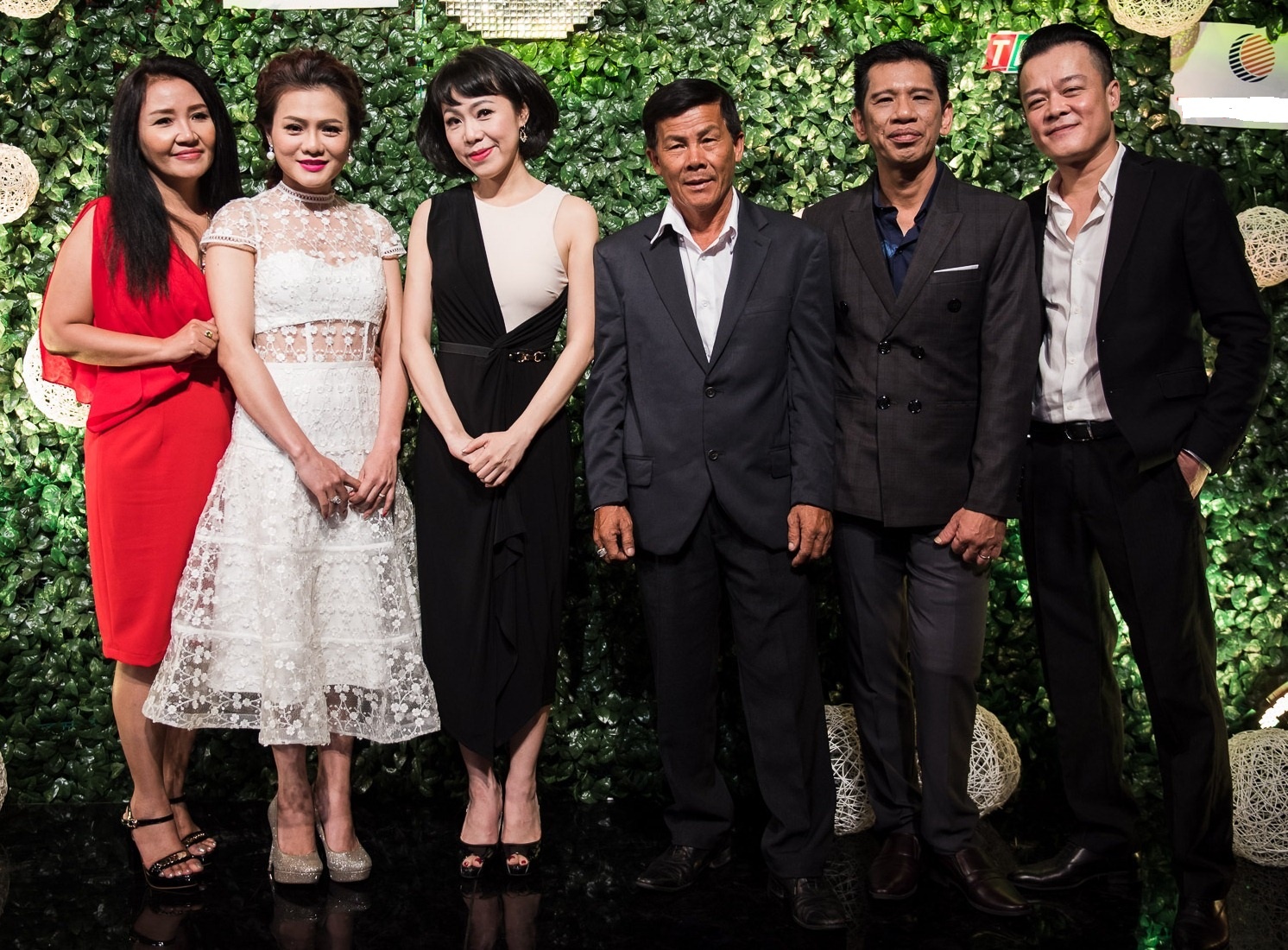 ca si phong tra xuat hien trong Tinh Bolero Hoan c anh 1