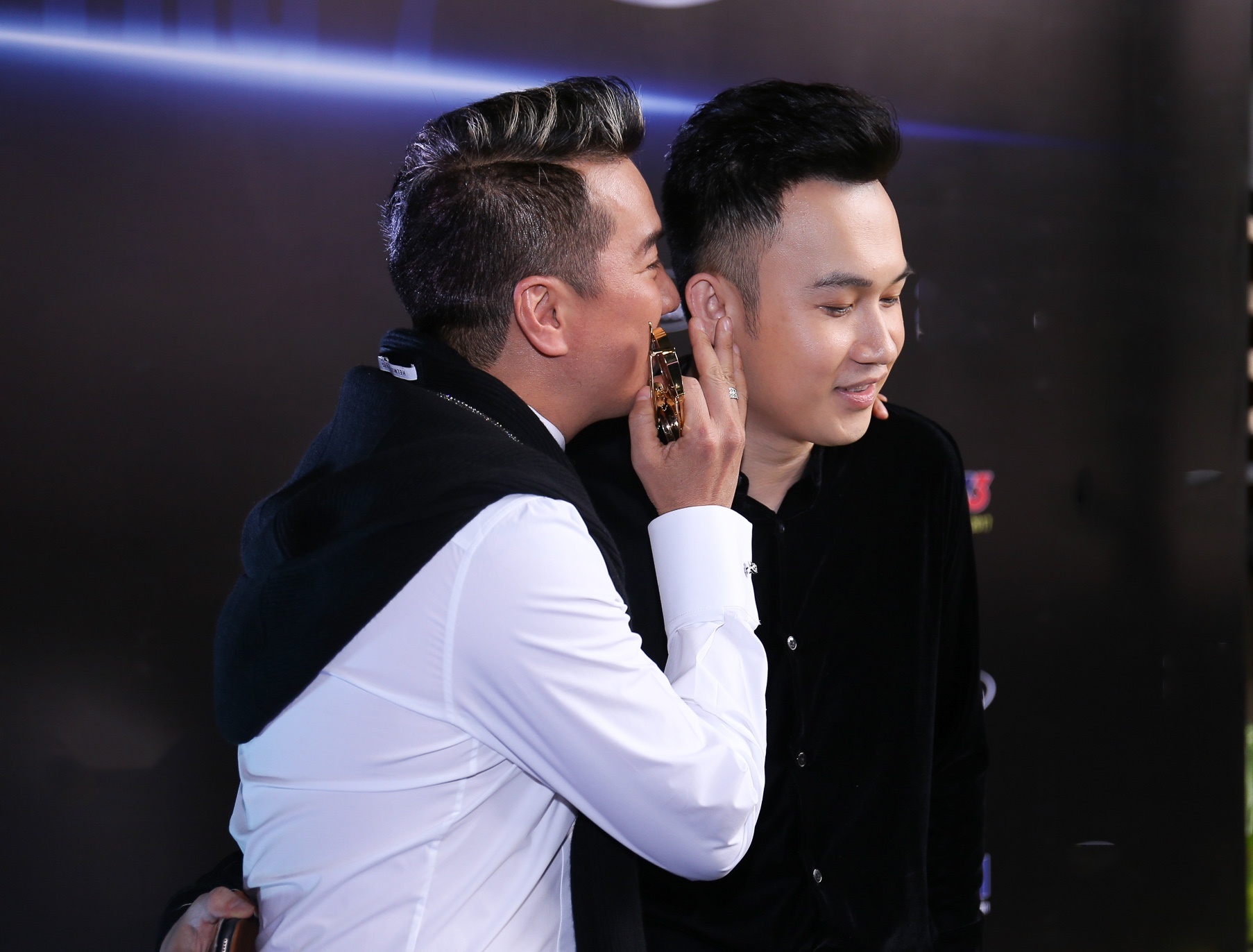 Ra mat chuong trinh Troi sinh mot cap anh 2