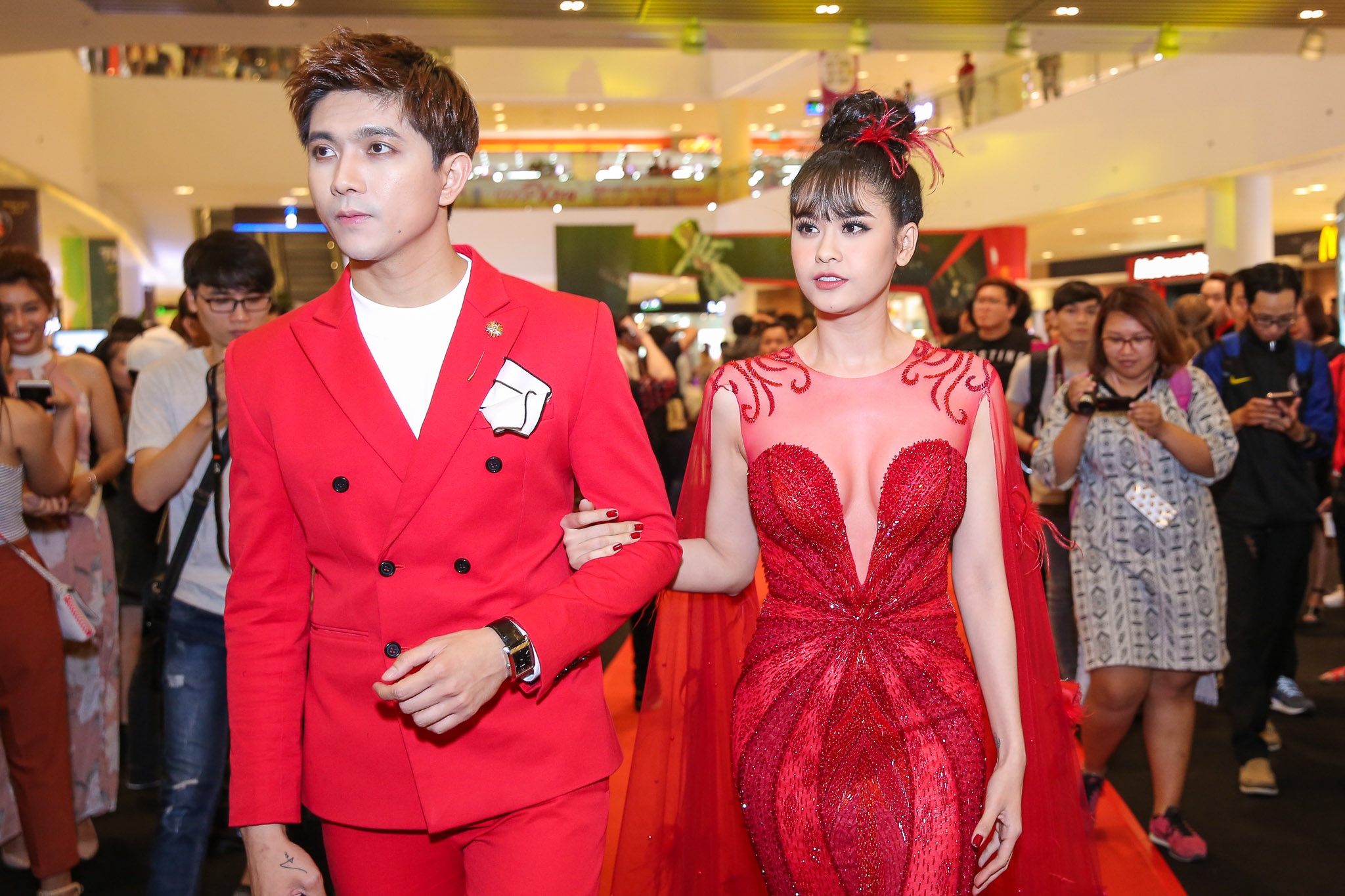 Cong chieu phim Linh duyen o TP. HCM anh 1