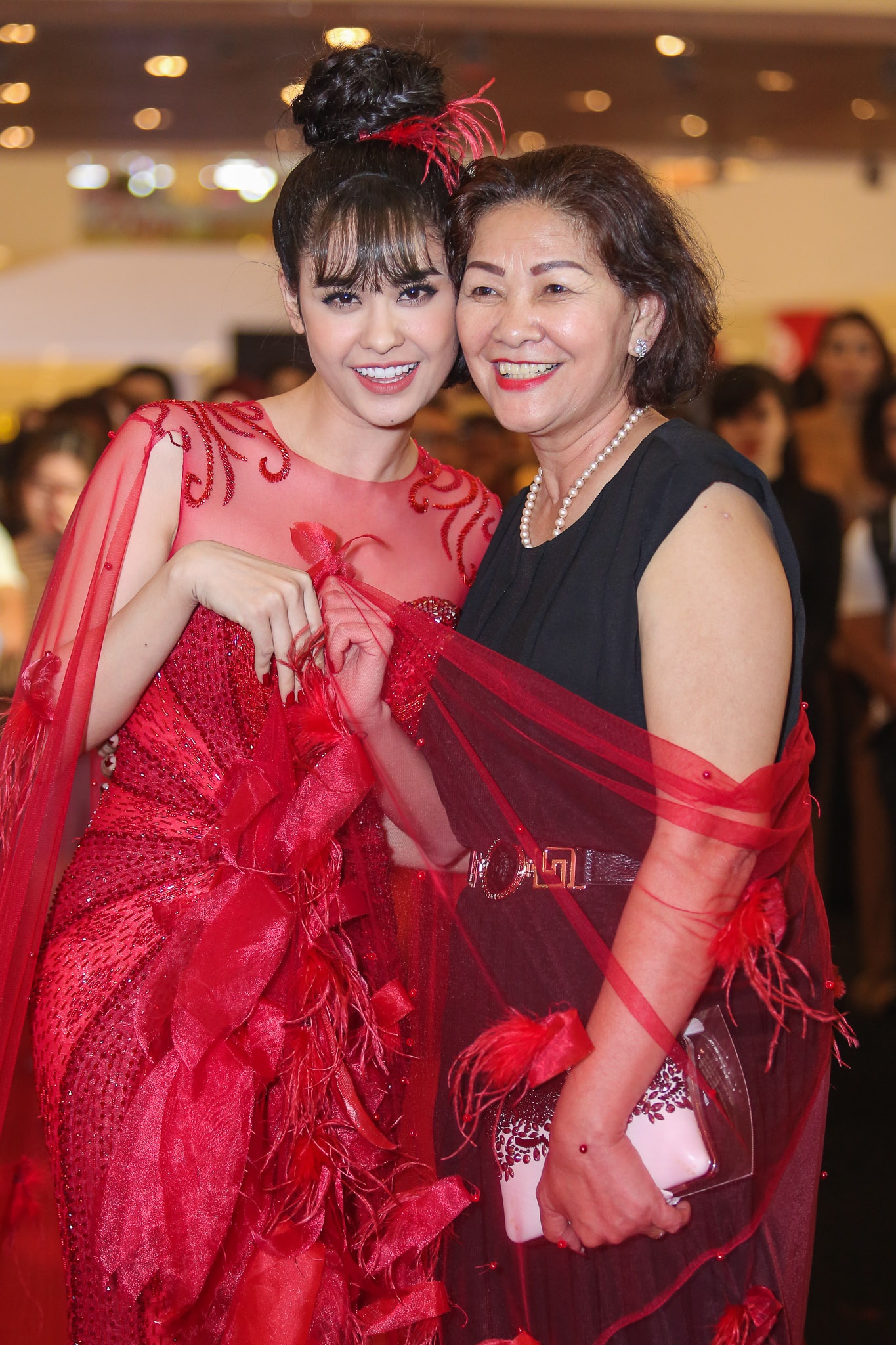 Cong chieu phim Linh duyen o TP. HCM anh 2