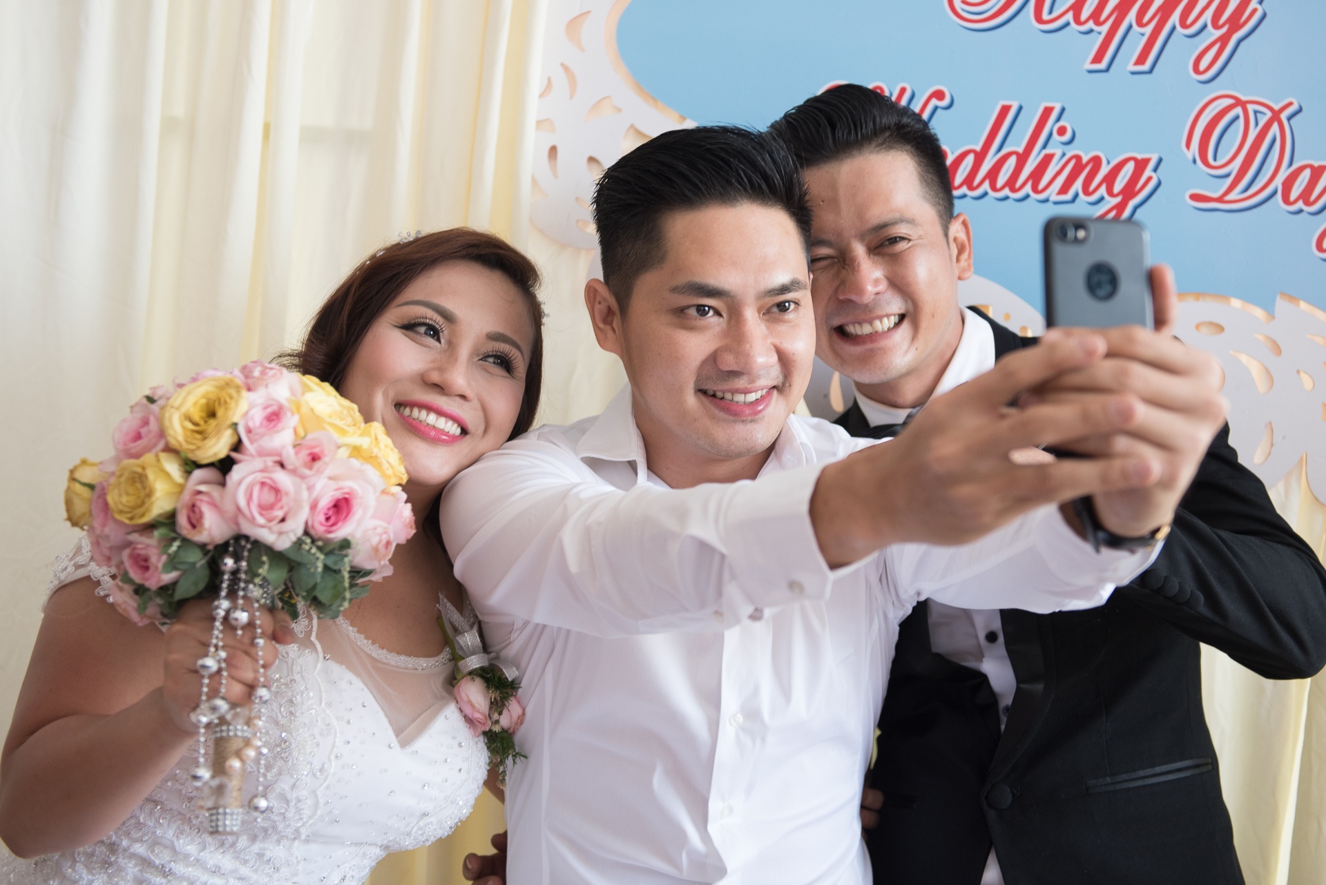 Sao Viet du dam cuoi Hoang Anh o que anh 9