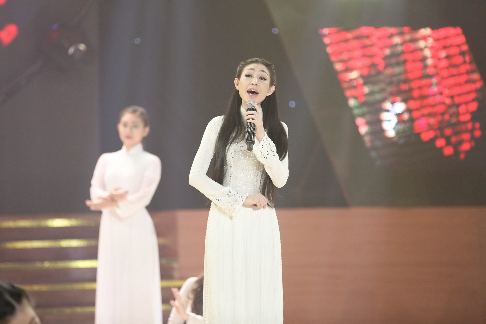 Tình Bolero Hoan ca tập 2 ảnh 1 Tinh Bolero Hoan ca tap 2 anh 1
