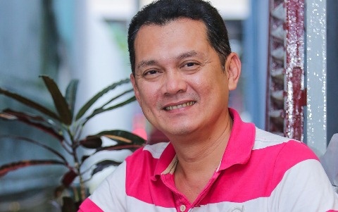 Cuoc song khong vo con cua NSUT Huu Chau o tuoi 50 hinh anh