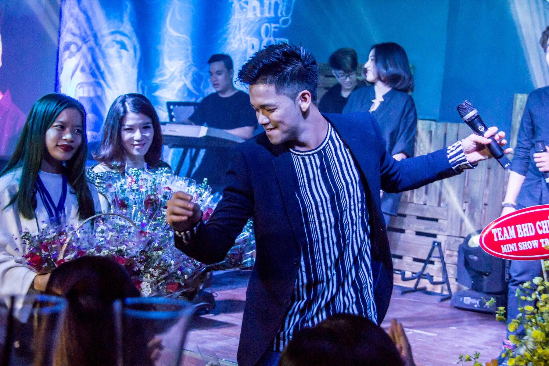 MV Anh van thay Trong Hieu anh 6