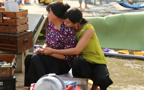 Trailer xuc dong trong phim Lo to hinh anh