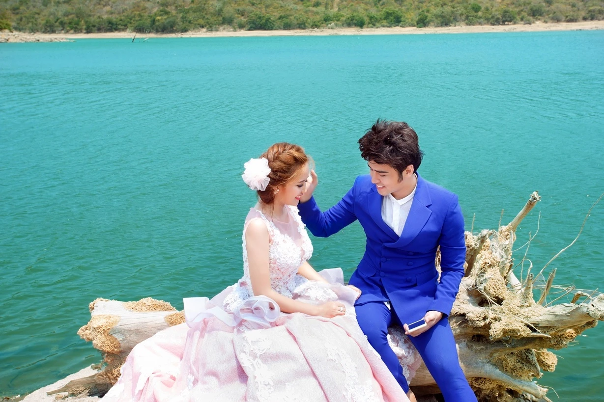 Anh cuoi cua dien vien Phuong Hang anh 2