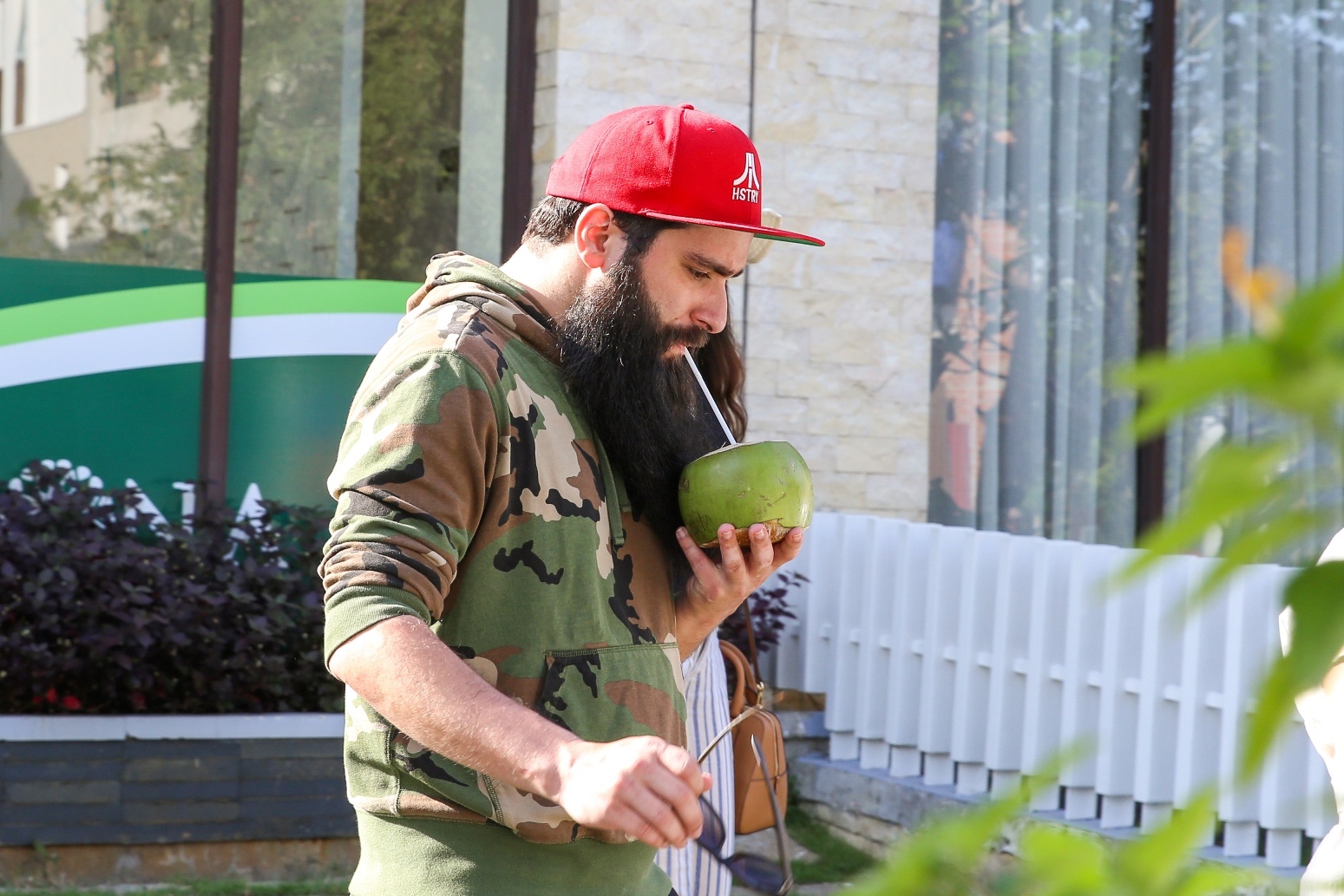 Dao dien Kong tim mua nha o Sai Gon anh 3