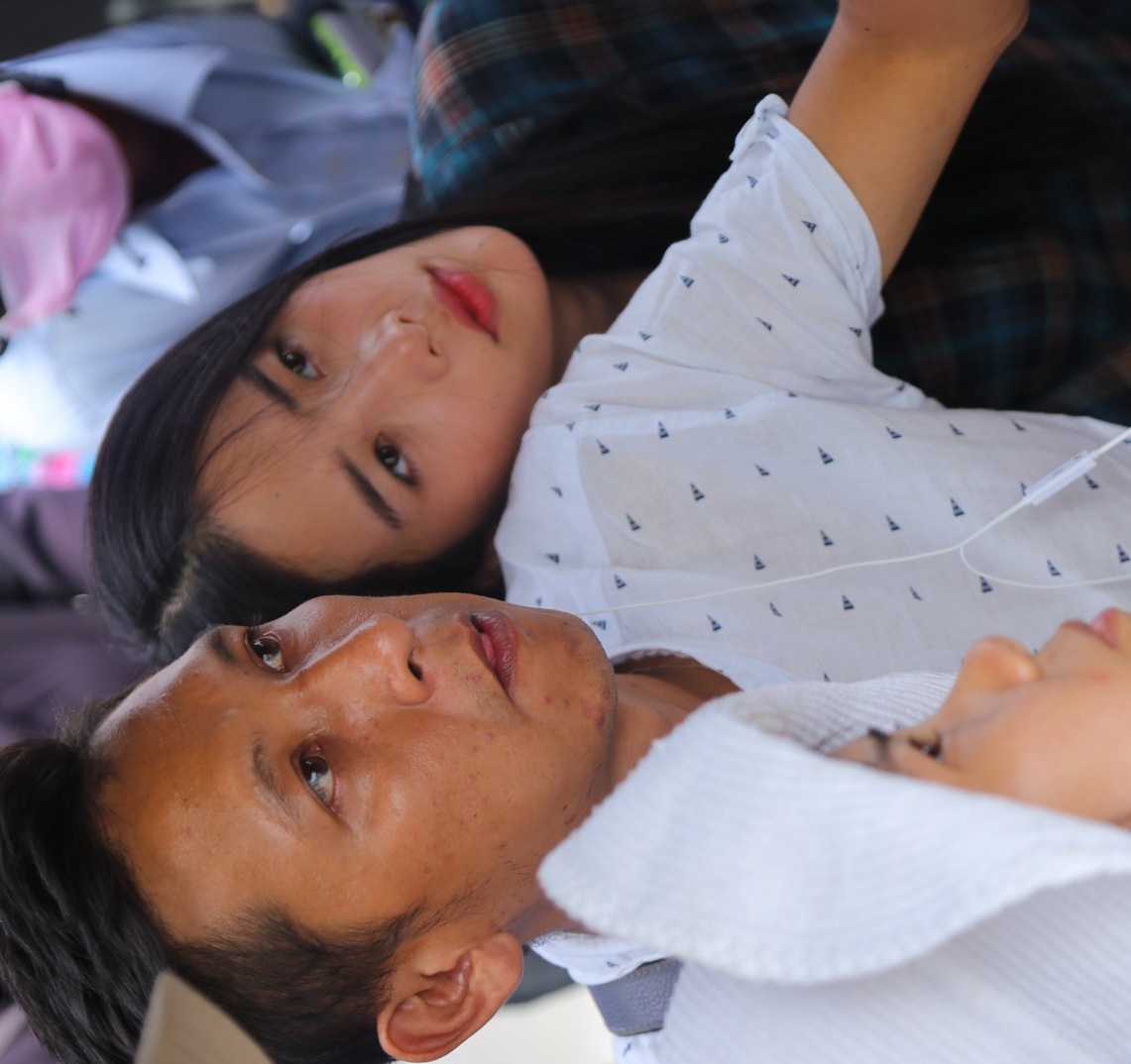 hau truong phim Lo to anh 2