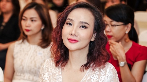 Guong mat Duong Yen Ngoc la lam trong su kien hinh anh