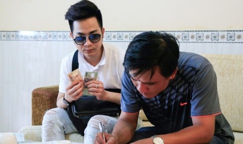 Quach Tuan Du duoc giam 200.000 dong tien phat dau xe lan chiem via he hinh anh