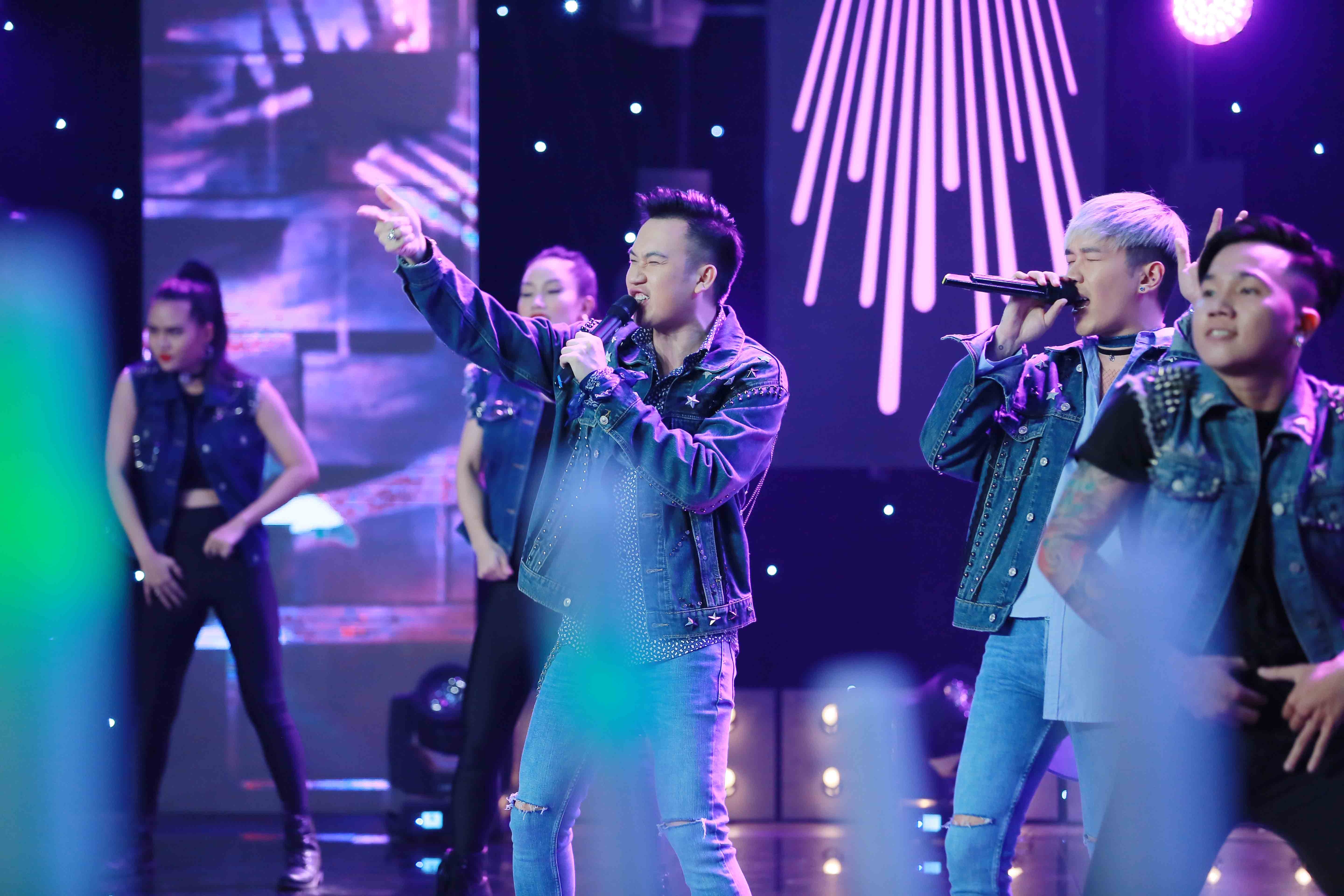 Thanh Ha va Kieu Oanh bat dong quan diem anh 9