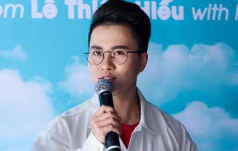 Le Thien Hieu hat ca khuc Nay em hinh anh