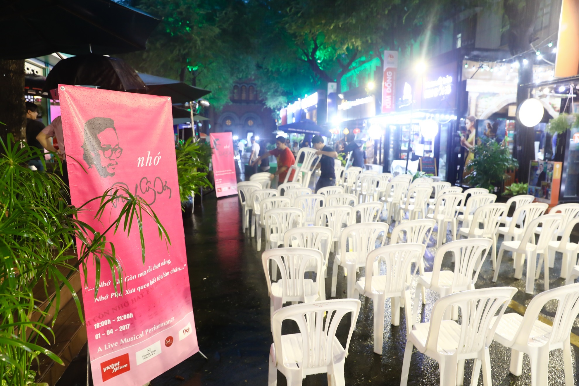 Dem nhac nho Trinh Cong Son o duong sach anh 1