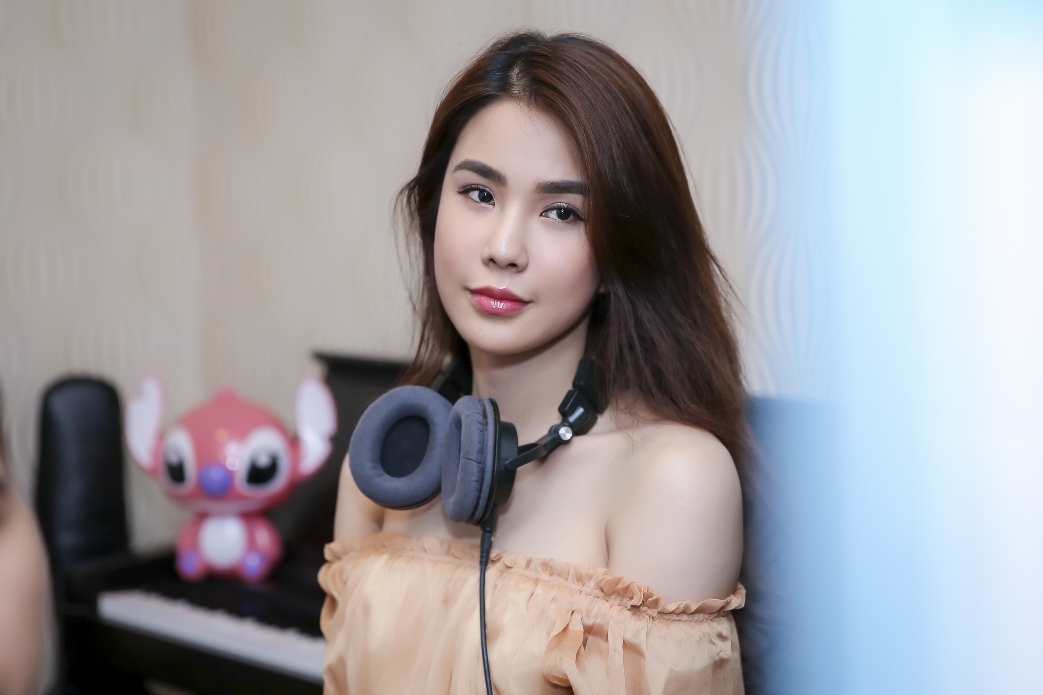 Diep Lam Anh mat cang phong anh 7