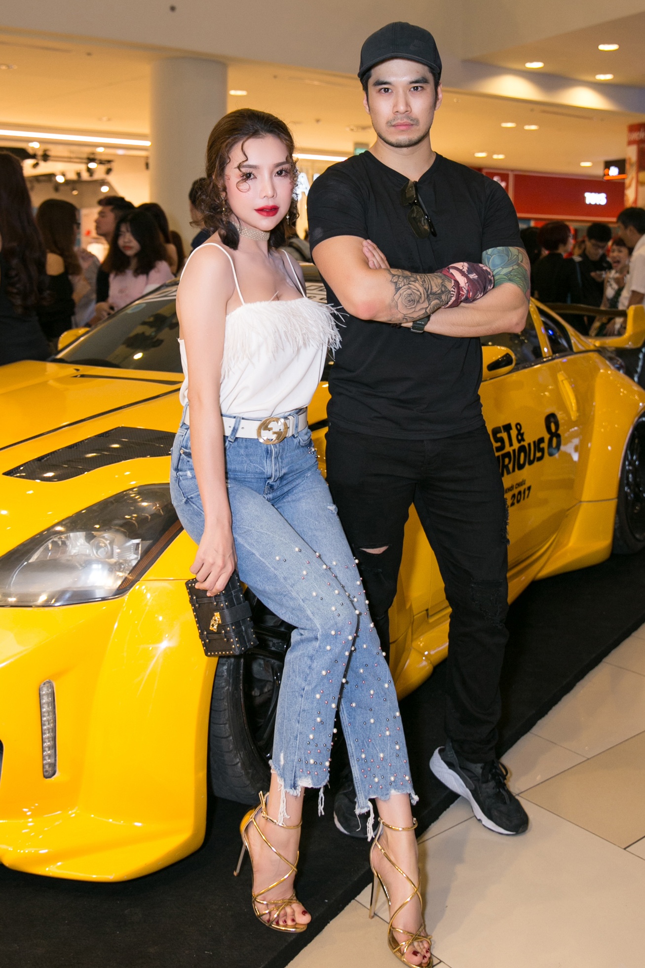 Tra Ngoc Hang dao keo anh 4