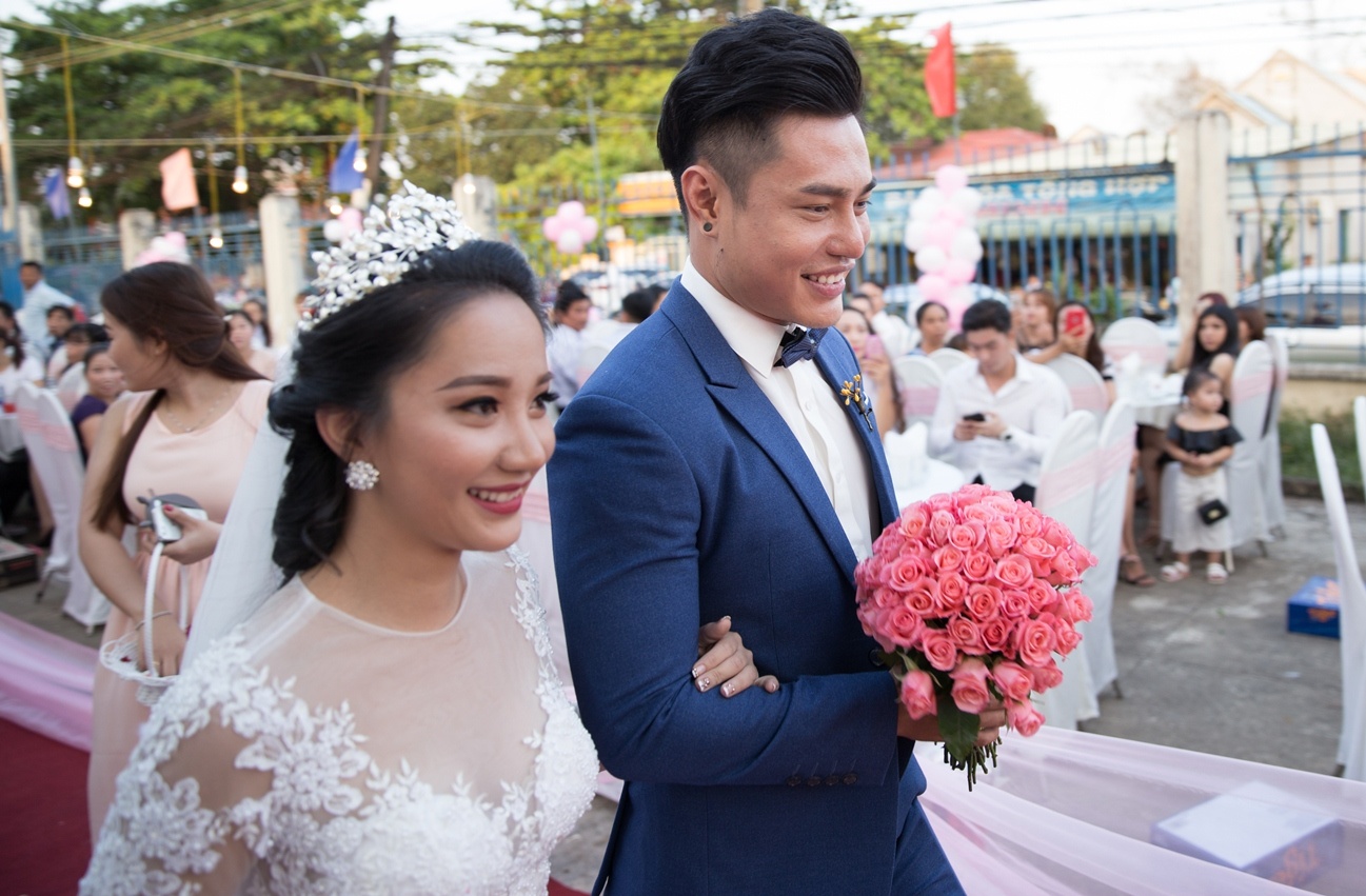 Le Duong Bao Lam va vo anh 2