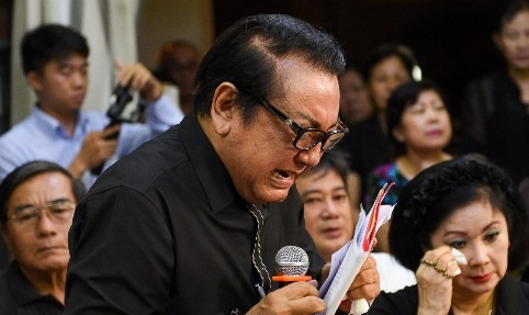 Nghe si Viet khoc nghen trong dem hoa dang tien biet NSUT Thanh Sang hinh anh