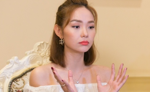 Minh Hang: 'Toi tang mot can nha cho em trai lam qua cuoi' hinh anh