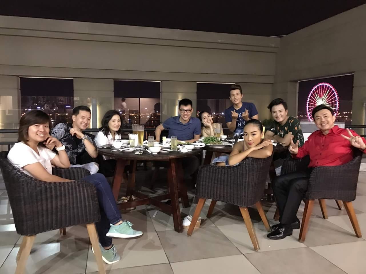 Dan sao Viet du dam cuoi khung o Da Nang anh 8