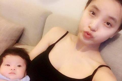 Hai Bang lan dau chia se anh con gai voi Thanh Dat hinh anh