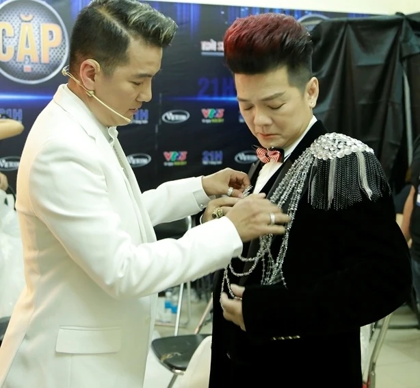 Dam Vinh Hung chinh vay cho Thanh Thao anh 4