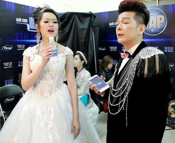 Dam Vinh Hung chinh vay cho Thanh Thao anh 5