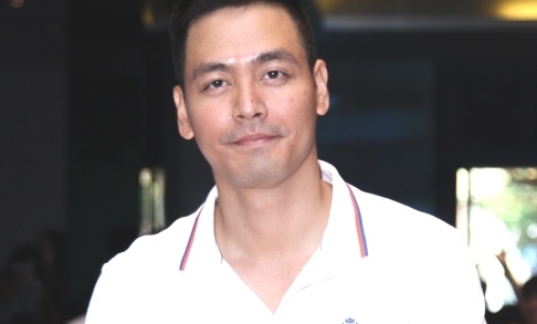 MC Phan Anh: 'Vo tung hoi toi, tai sao mua day buoc minh?' hinh anh