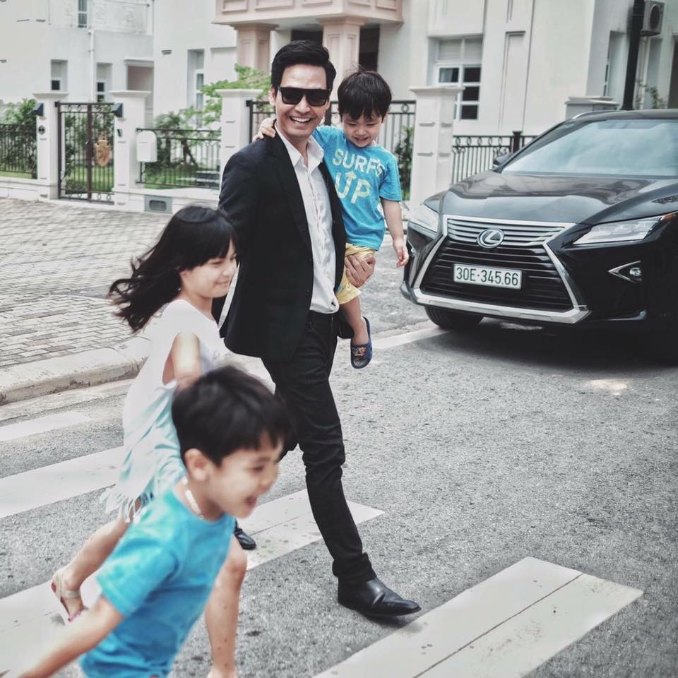 MC Anh lan dau tra loi ve tin cam song anh 3