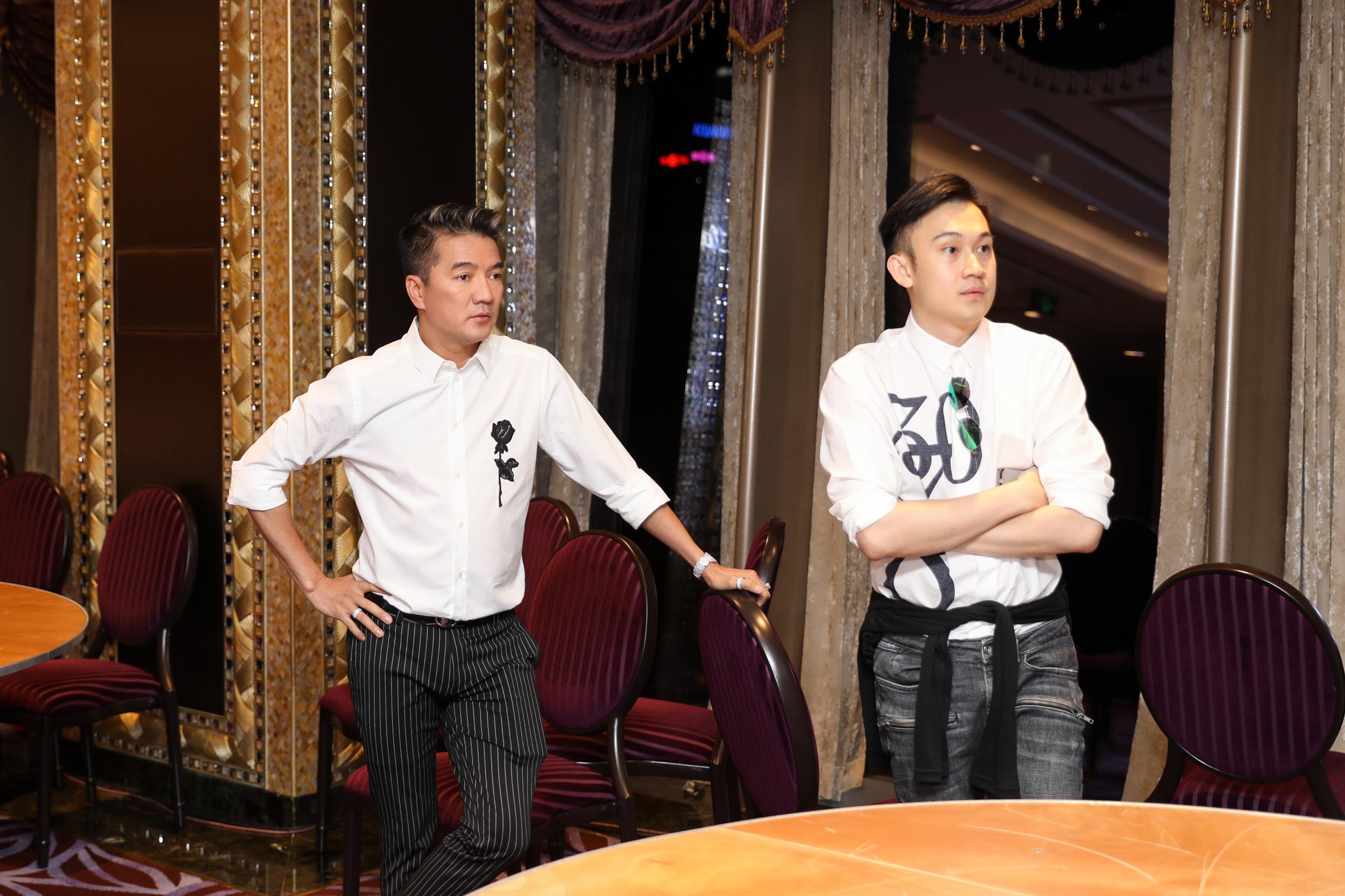 Dam Vinh Hung chuan bi cho dem tiec anh 5