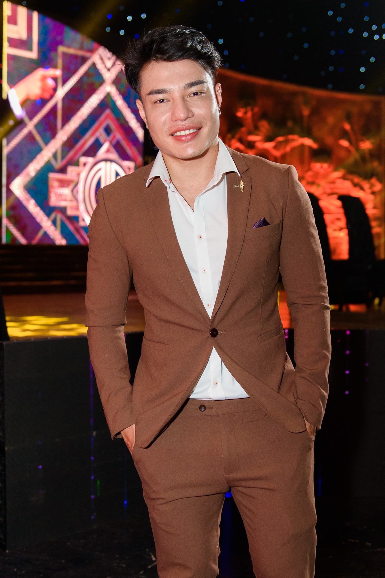 Viet Huong xuat hien tai Cuoi xuyen Viet anh 9