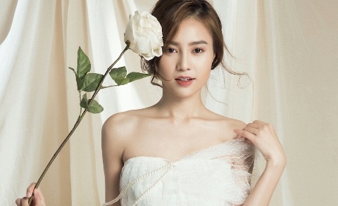 Loai Angela Phuong Trinh, dao dien 'Moi tinh dau cua toi' moi Lan Ngoc hinh anh