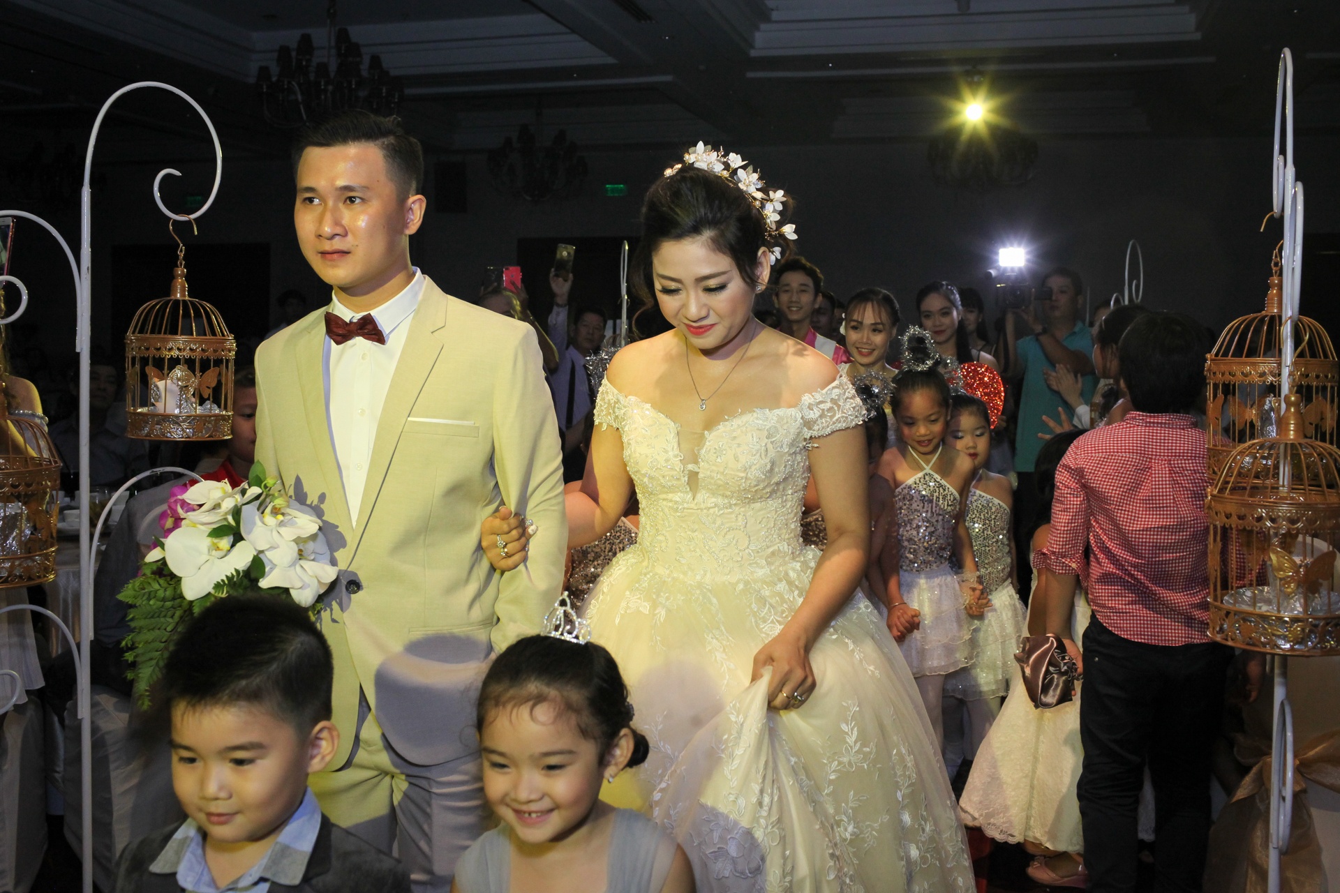 Dam cuoi cua con gai Kim Tu Long anh 4