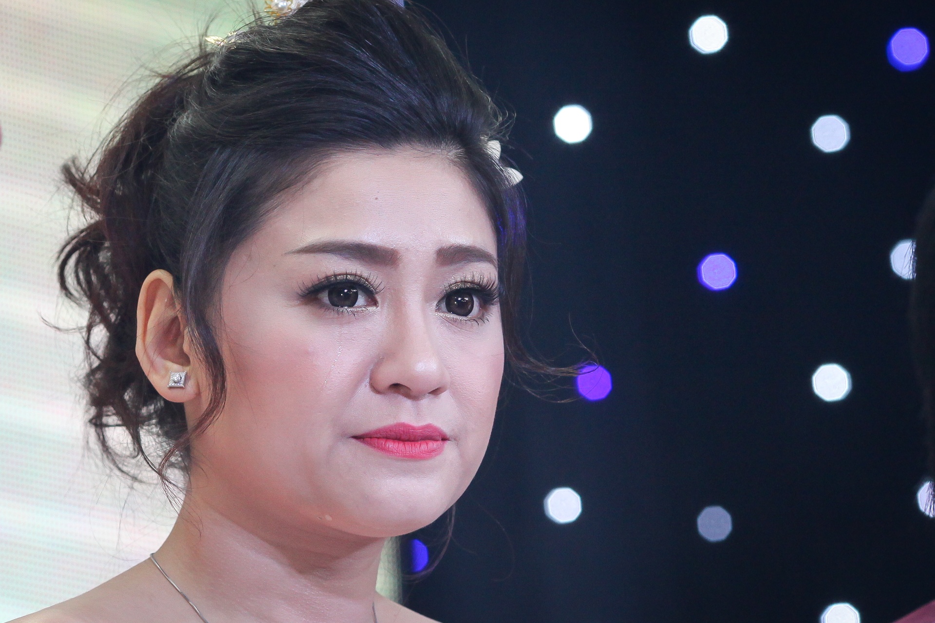 Dam cuoi cua con gai Kim Tu Long anh 9