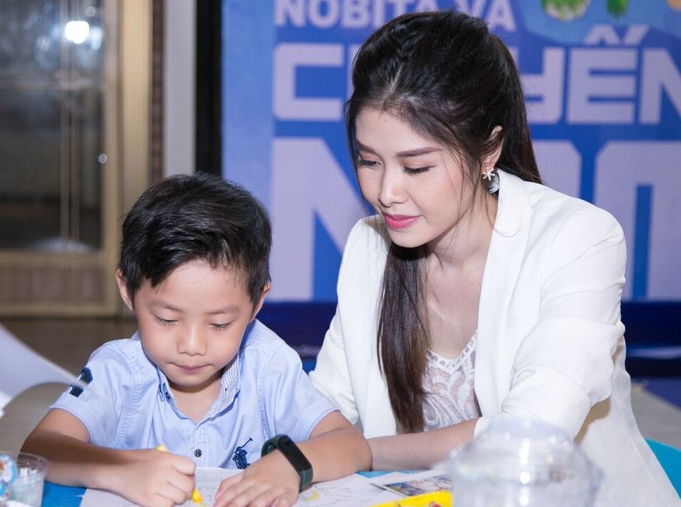 Tim đưa vợ và con đi sự kiện sau khi ly hôn ảnh 4 Tim dua vo va con di su kien sau khi ly hon anh 4