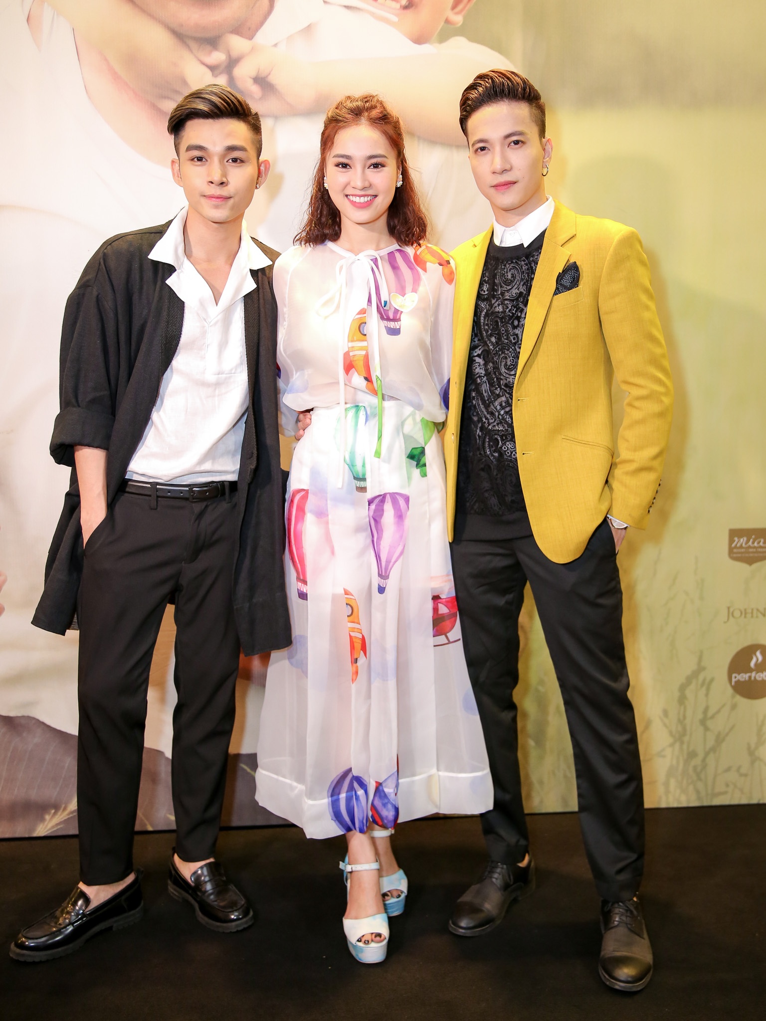 Dan sao Viet du tiec cua Ngo Thanh Van anh 7