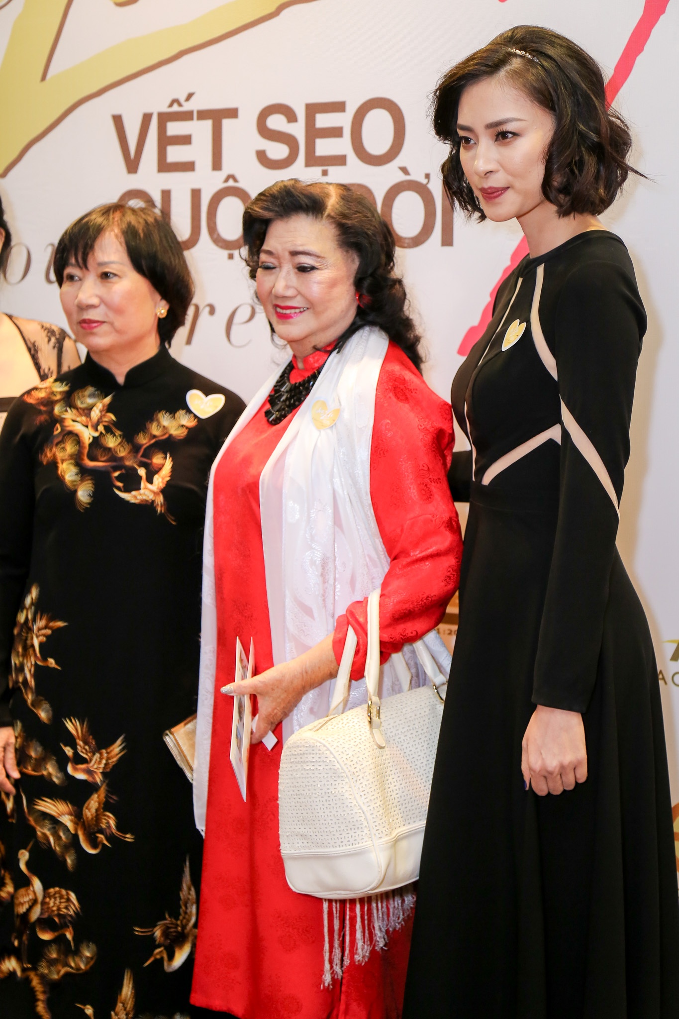 Dan sao Viet du tiec cua Ngo Thanh Van anh 11