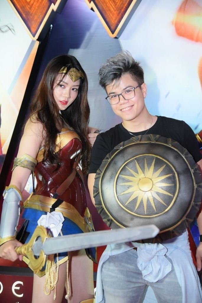 Huyen My du ra mat phim anh 4