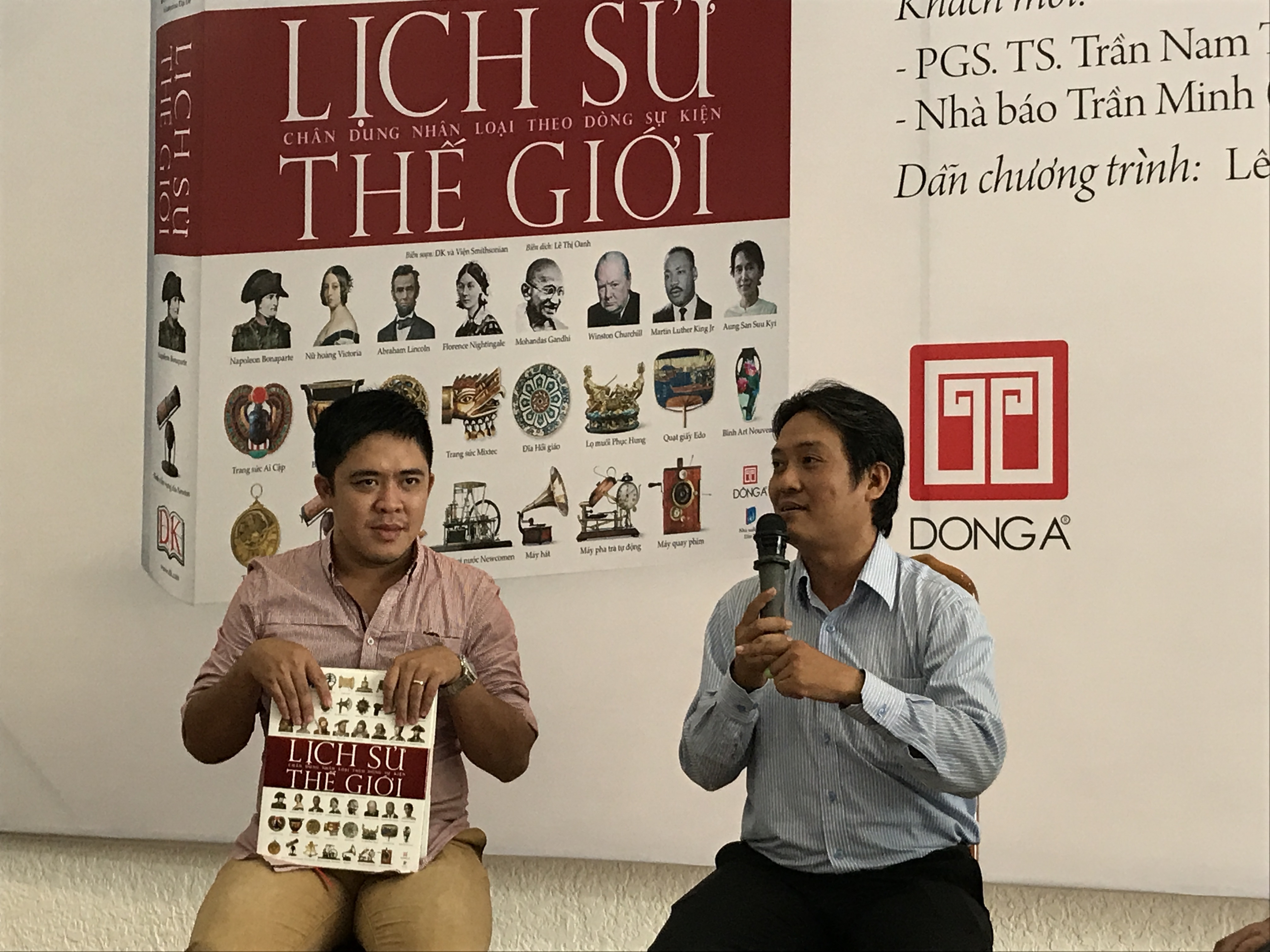 sach lich su the gioi chan dung nhan loai anh 1