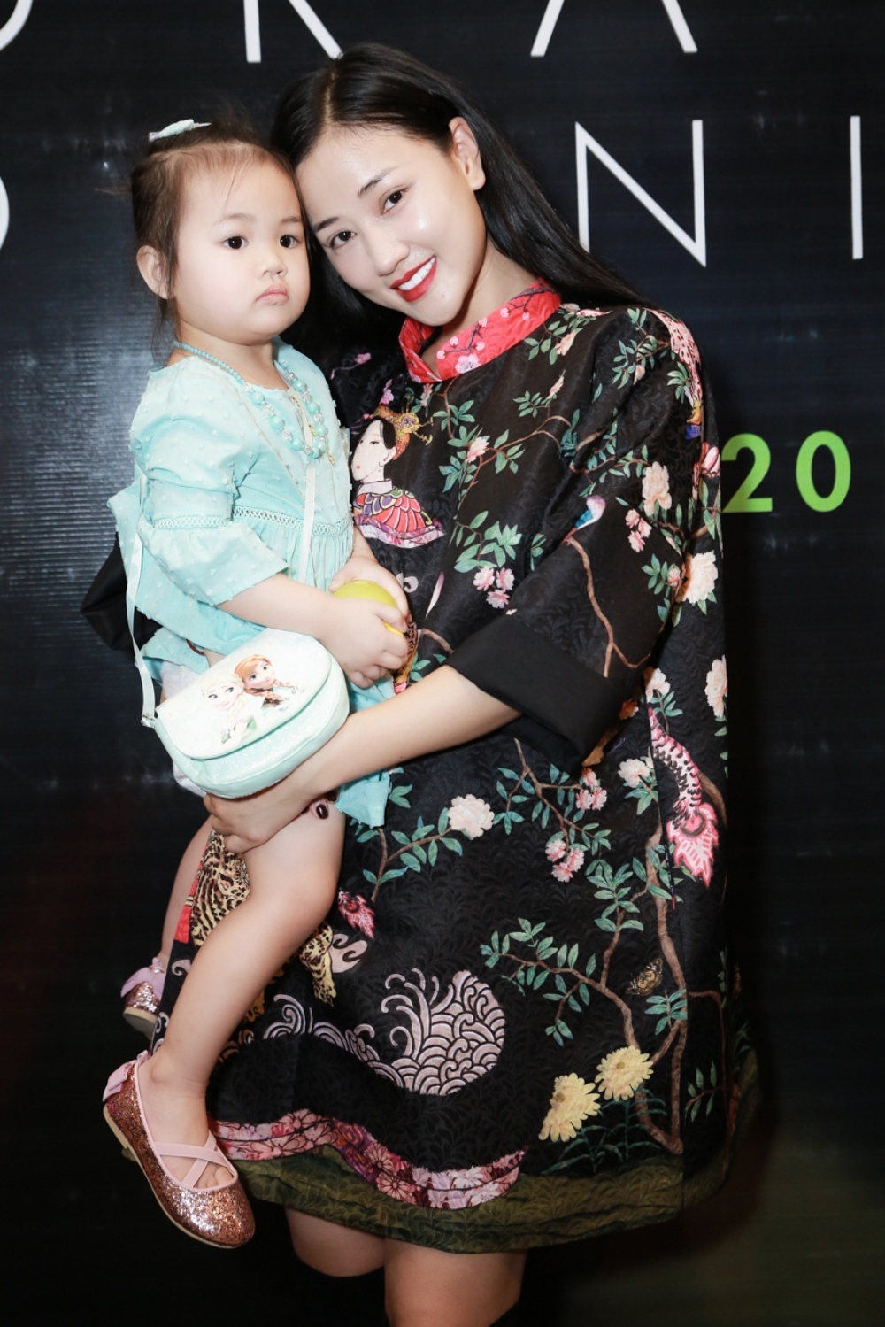 Maya phẫu thuật thẩm mỹ ảnh 2 Maya phau thuat tham my anh 2