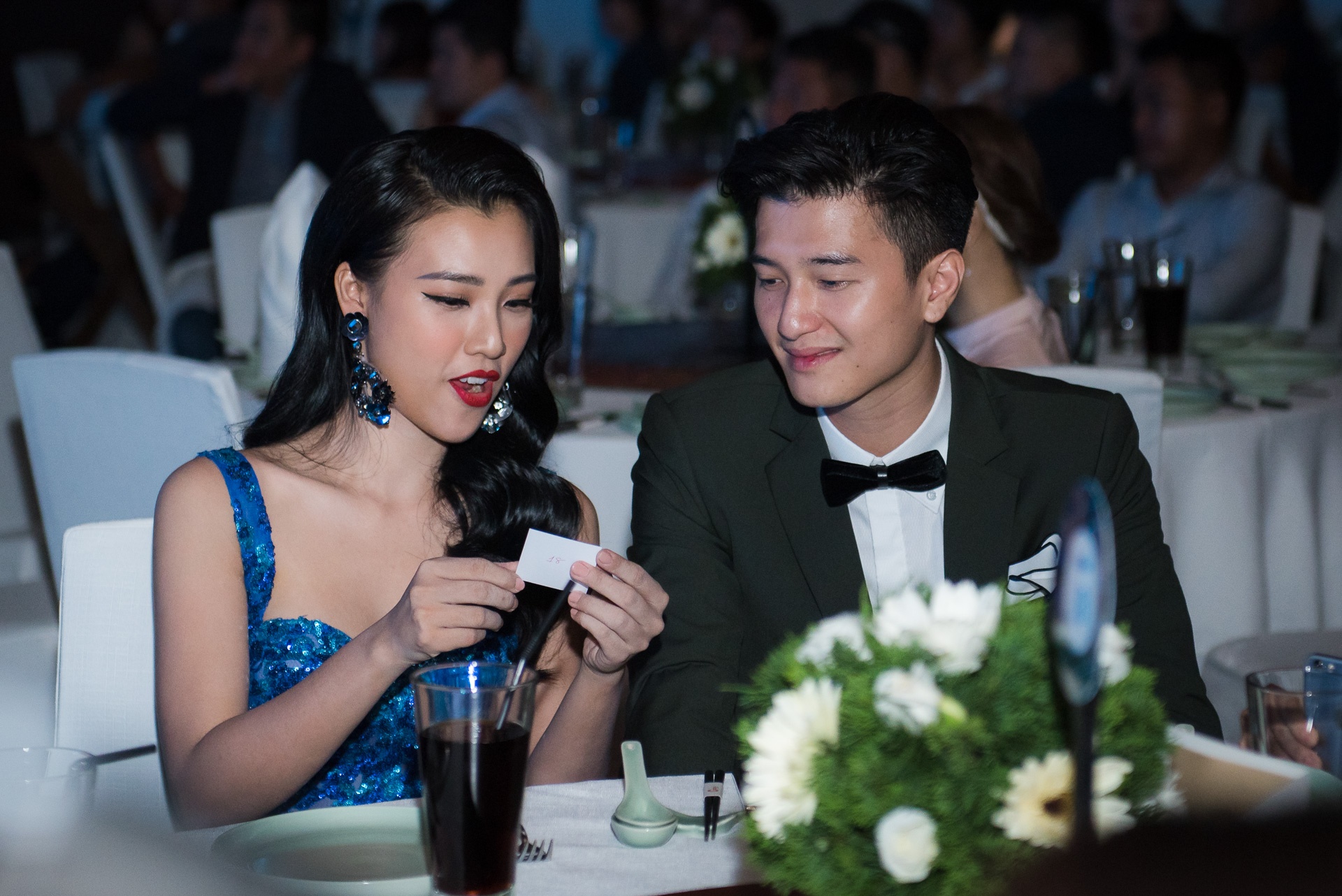 Huynh Anh cuoi guong khi gap Hoang Oanh anh 4