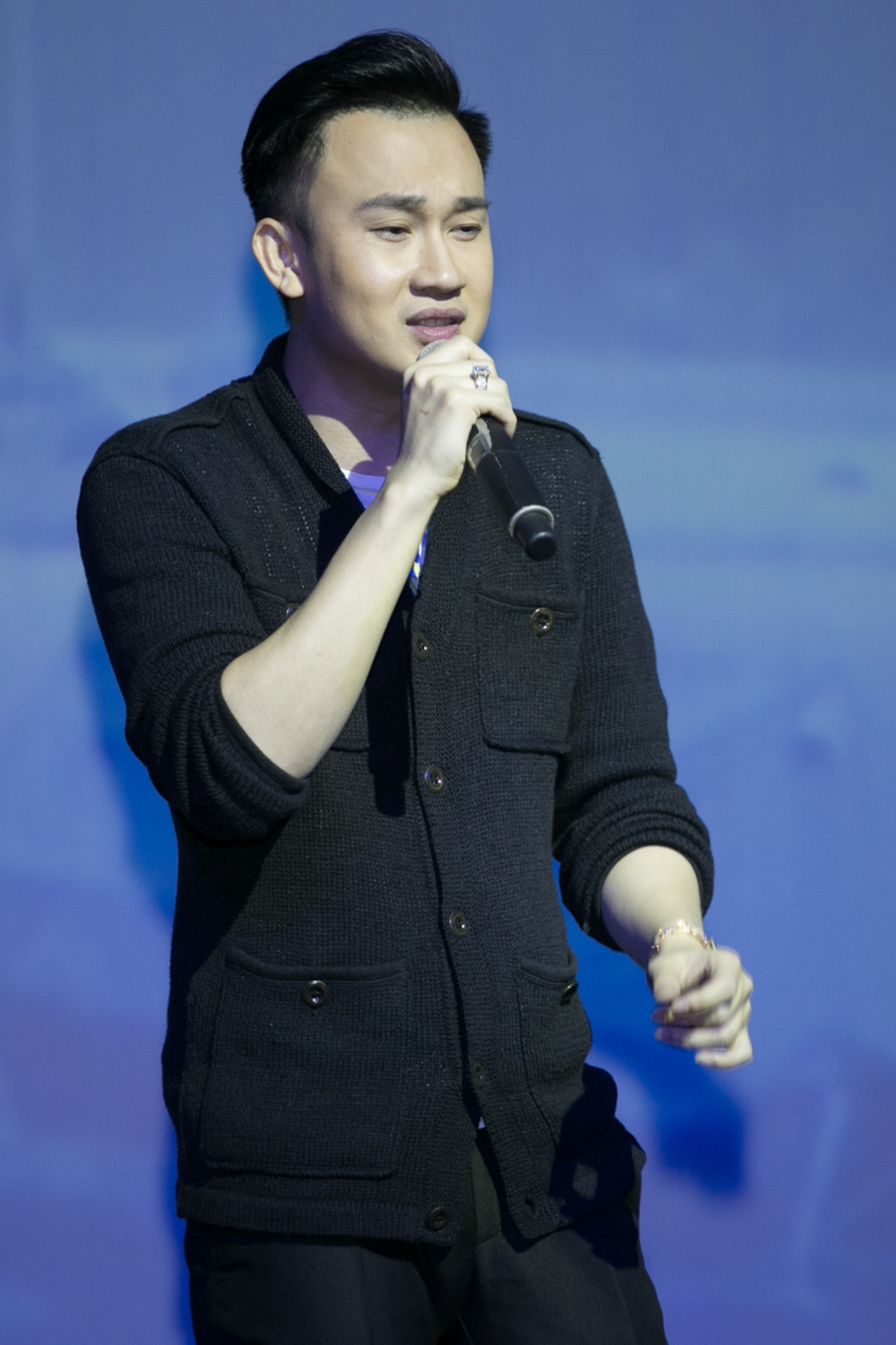 họp fan Đàm Vĩnh Hưng và Dương Triệu Vũ ở TP.HCM ảnh 8 hop fan Dam Vinh Hung va Duong Trieu Vu o TP.HCM anh 8