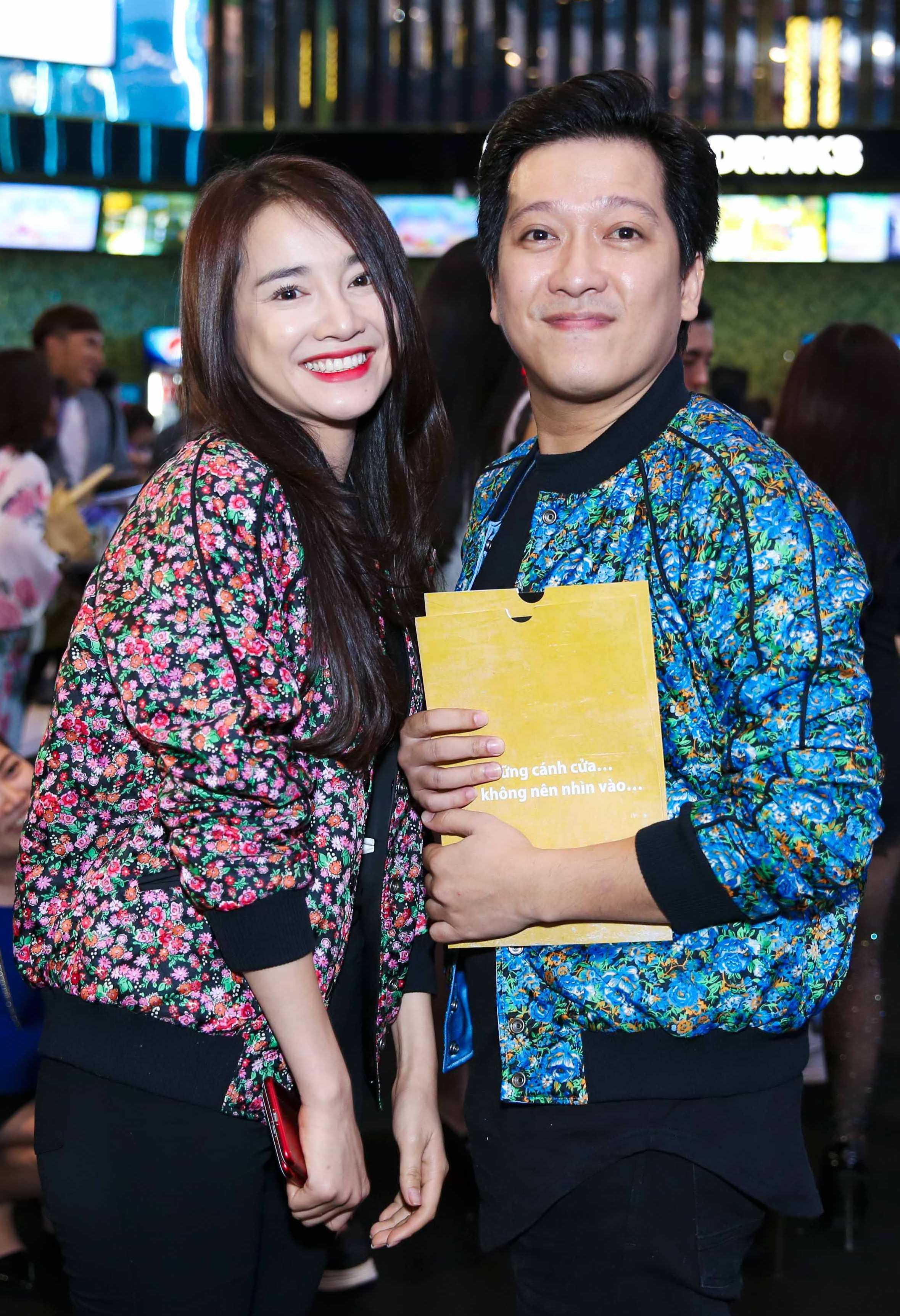 Nha Phuong,  Truong Giang di xem phim anh 1