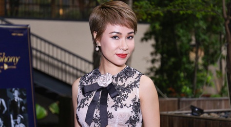 Uyen Linh bi mat hanh ly tri gia 100 trieu dong o san bay Tan Son Nhat hinh anh