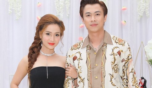 Ho Viet Trung lan dau ke ve moi tinh 3 nam voi hot girl hinh anh