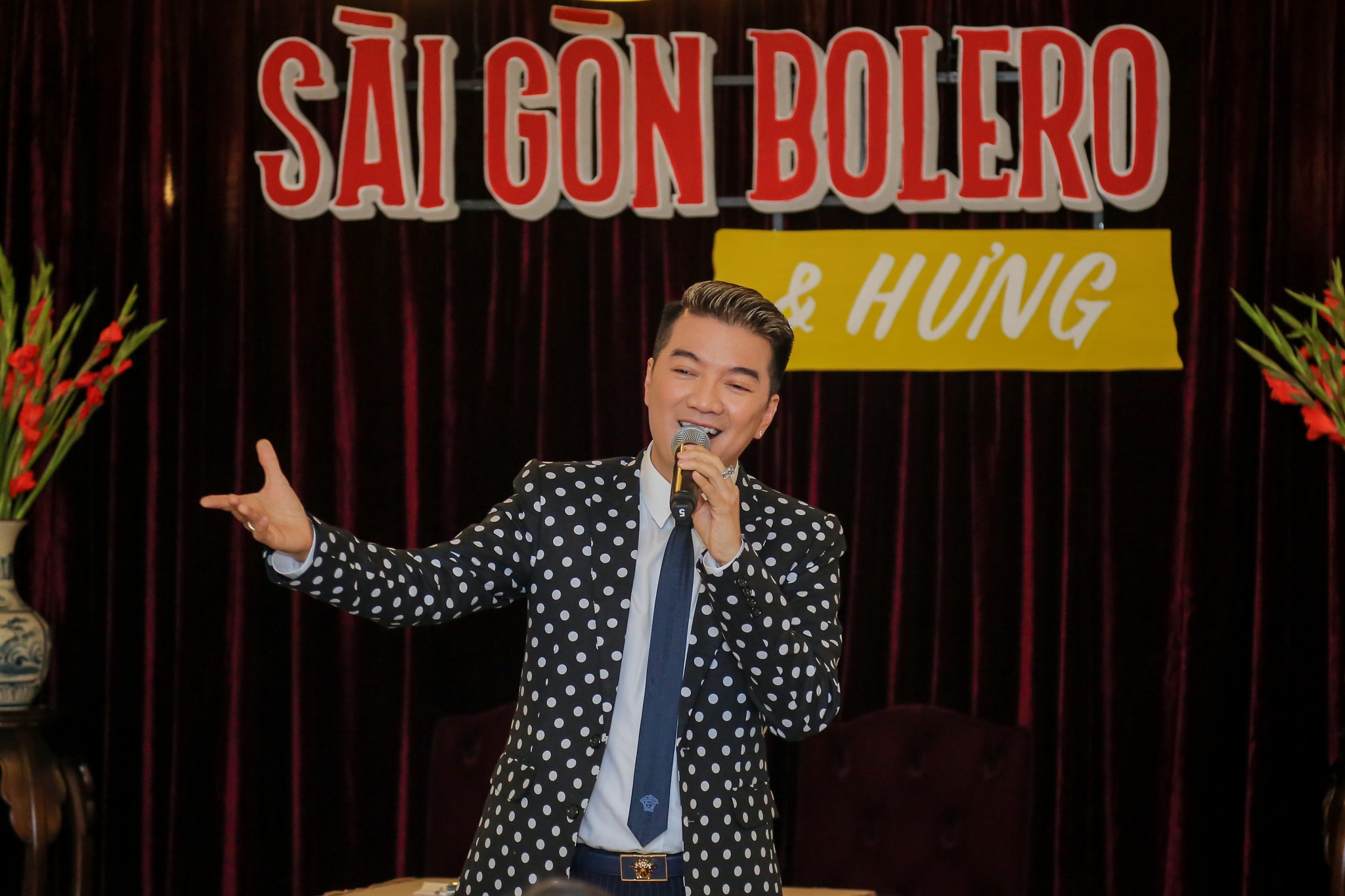 Live show Sài Gòn Bolero và Hưng ảnh 3 Live show Sai Gon Bolero va Hung anh 3