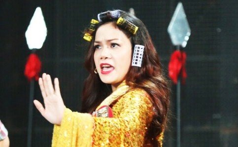 Ban sao Nhat Kim Anh ke noi buon hat lot, bi bau show danh o game show hinh anh