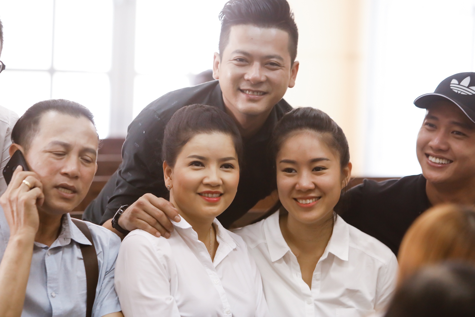 Ngoc Trinh thang kien nha hat kich anh 3