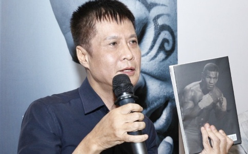 Le Hoang: Van hoc ma chi co sach tran tro ve tinh yeu thi hong hinh anh