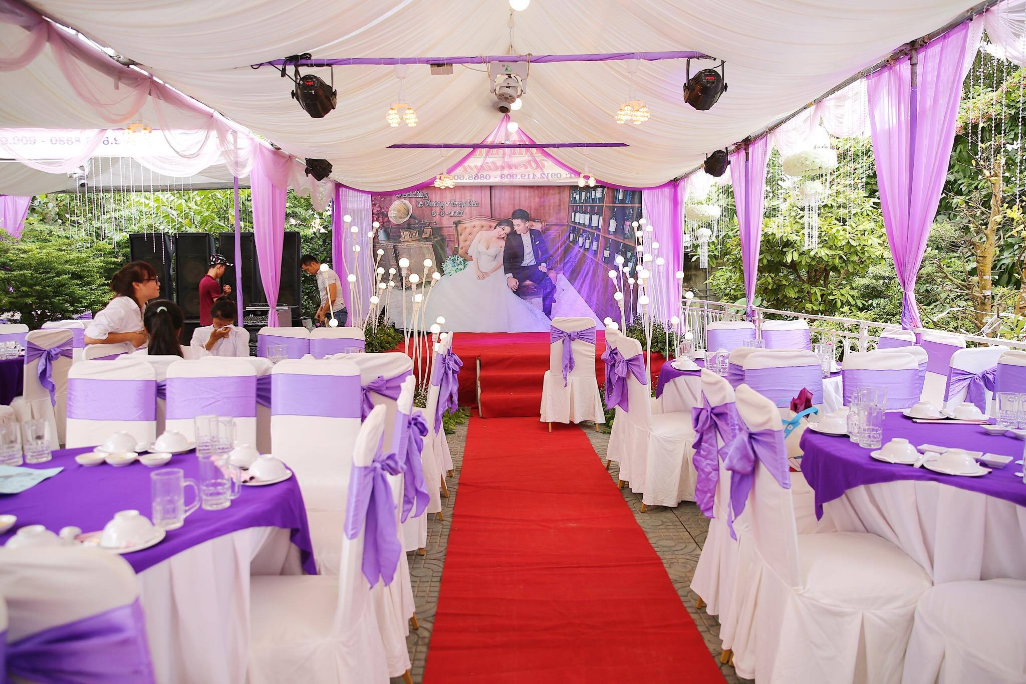 Le Phuong cuoi lan hai anh 1